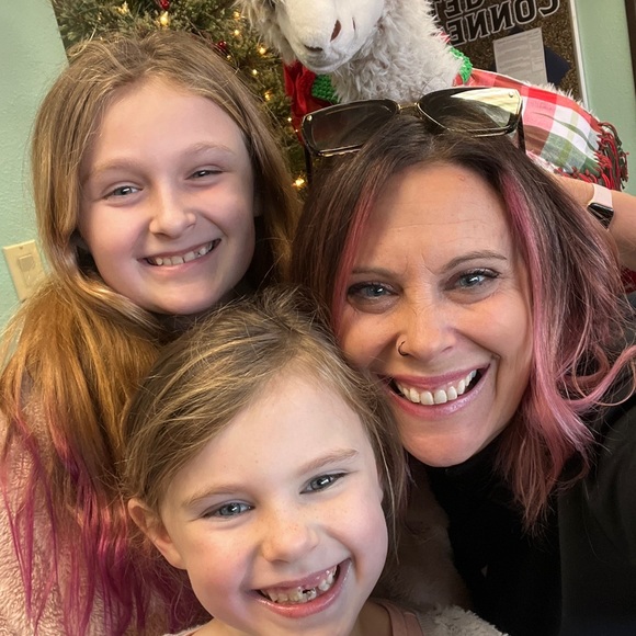 Meet your Posher, Bree - Picture 3 of 15